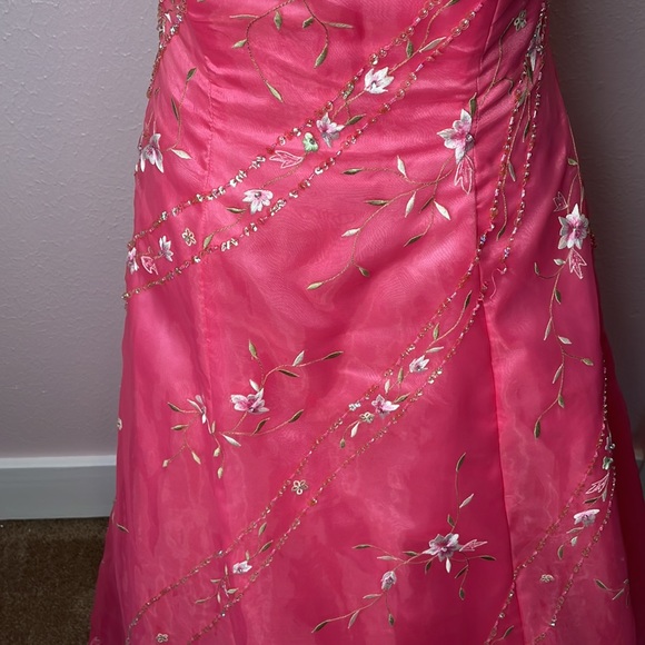 Alyce Strapless Prom Dress - Picture 5 of 12